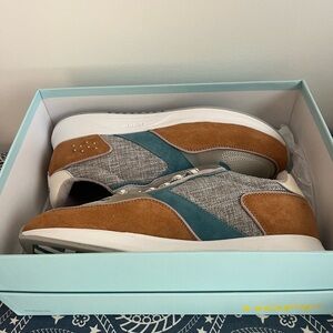 HOFF Gray and Brown Sneakers